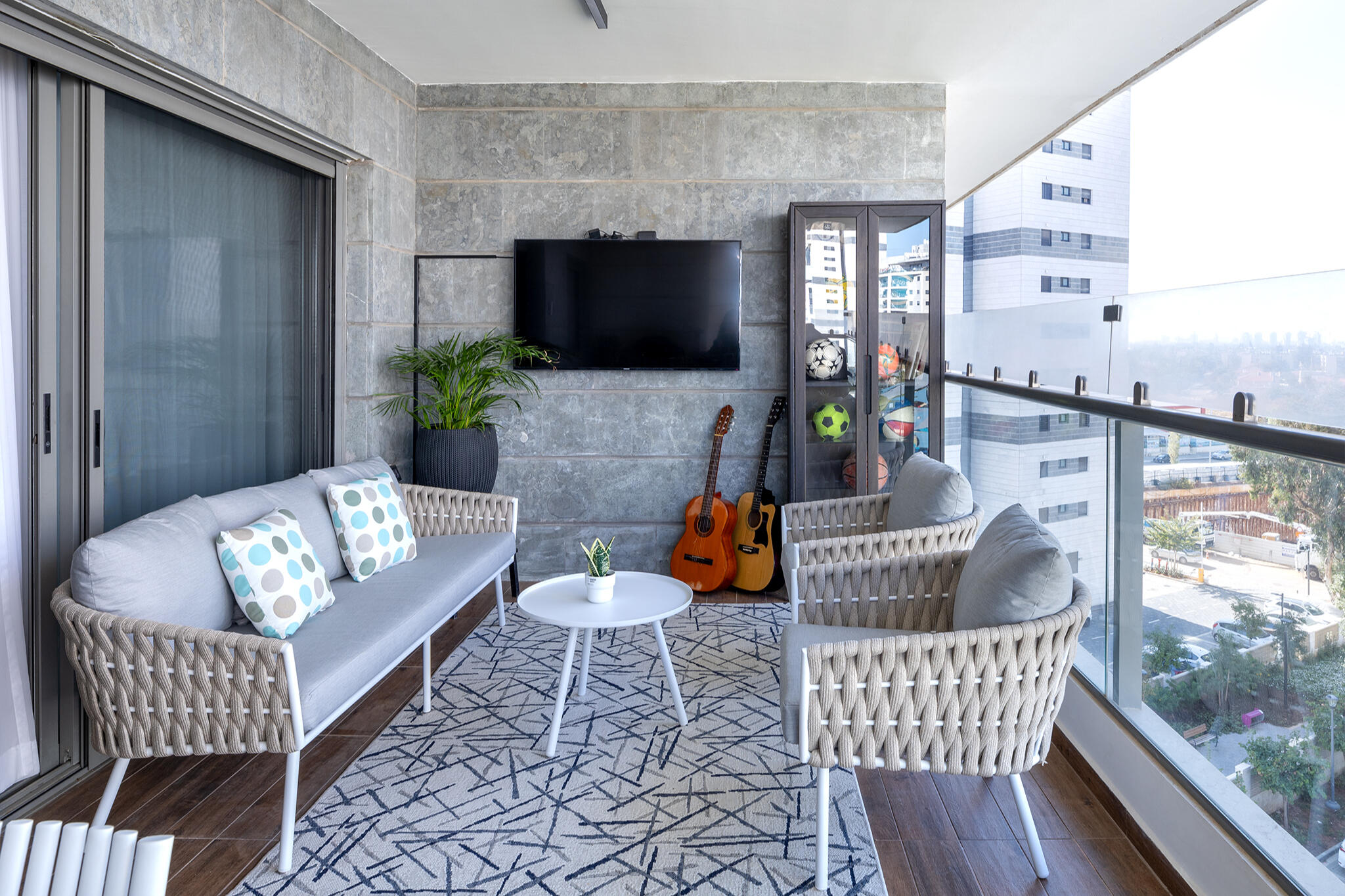 עיצוב של אינב חזי סיני