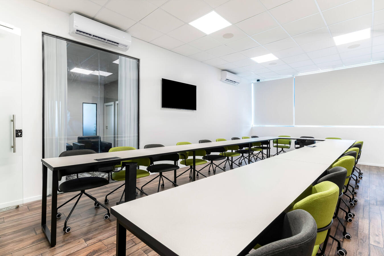 עיצוב של אינב חזי סיני